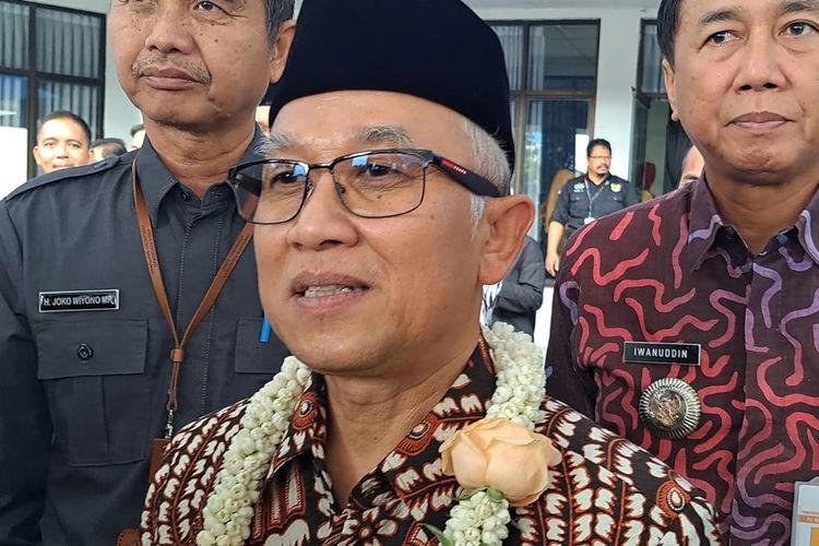 Wakil Menteri Pendidikan Dasar san Menengah (Wamendikdasmen) Prof Atip Latipulhayat Universitas Muhammadiyah Purwokerto (UMP) (Dok. Istimewa)