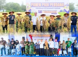 Lapas Cirebon Panen Perdana dan Gelar Baksos