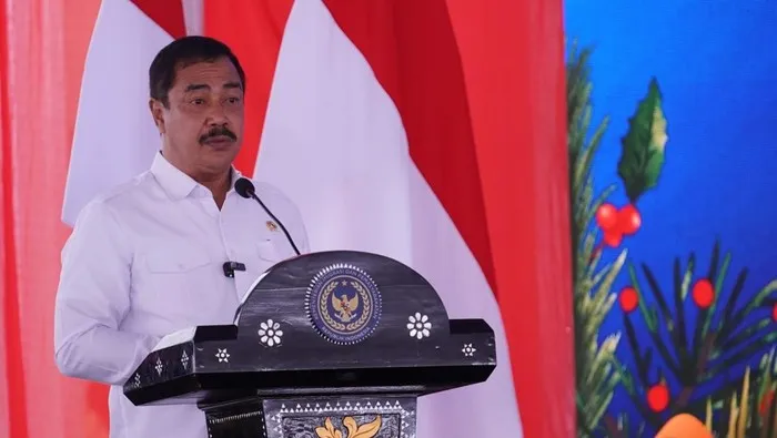 Saya lebih menyukai kepemimpinan demokratis yang memungkinkan saya untuk bisa berpendapat. Saya juga orangnya suka belajar dan eksplorasi hal-hal baru secara independen. Itulah mengapa saya memutuskan untuk mencari peluang kerja baru.