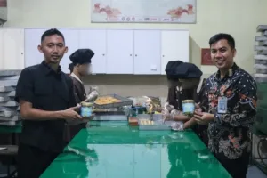 Dukung Pengembangan UMKM Kuliner, Warga Binaan Lapas Cibinong Dilatih Membuat Kue Sus Kering (Dok. Istimewa)