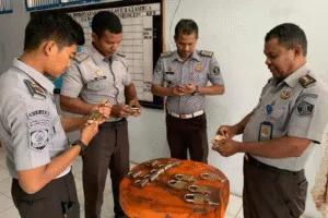 Lapas Kelas IIB Atambua terus berupaya meningkatkan keamanan dan ketertiban di lingkungan lapas melalui langkah-langkah strategis.