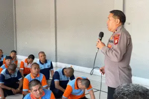 Lapas Narkotika Sungguminasa bersinergi dengan Polsek Bontomarannu menggelar penyuluhan bahaya narkotika bagi puluhan warga binaan.