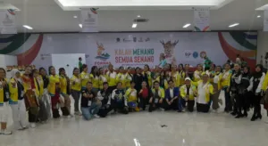 Lima atlet Line Dance asal Kaltim meramaikan lomba di Aula Bir Ali 1, Asrama Haji Mataram, NTB, Selasa (29/7/2025). (Dok.Istimewa)