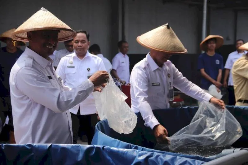 Lapas Kelas I Cipinang meluncurkan program budidaya ikan air tawar sebagai bagian dari pembinaan kemandirian bagi Warga Binaan, Selasa (22/7) (Dok.Istimewa)