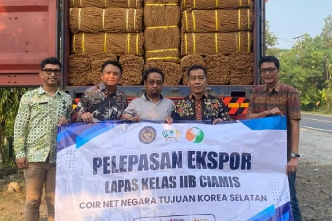 Lapas Kelas IIB Ciamis kembali melaksanakan ekspor perdana produk Coir Net ke Korea Selatan, Jumat (1/8) (Web.Lapas_Ciamis)
