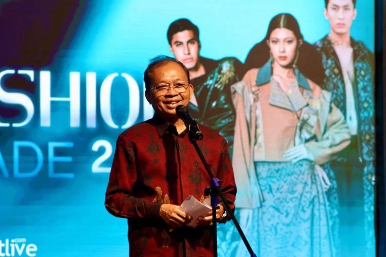 Gubernur Bali Wayan Koster, saat pembukaan Bali Fashion Parade 2025 (Dok: Istimewa)