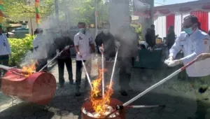 Lapas Brebes tegaskan komitmen antinarkoba lewat dukungan pada pemusnahan barang bukti bersama Kejari dan Forkopimda Brebes. (Web: Ditjenpas)