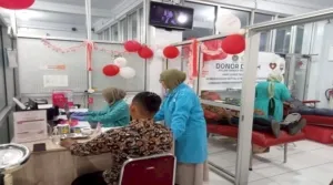 Lapas Kelas IIB Batang laksanakan kegiatan donor darah di kantor Palang Merah Indonesia (PMI) Kabupaten Batang, Jumat (22/8). (Web. Ditjenpas)
