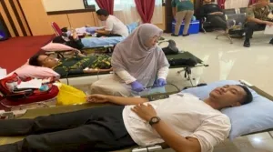 Lapas Kelas IIB Luwuk bersama Kantor Imigrasi (Kanim) Kelas II Non TPI Banggai dan Balai Pemasyarakatan (Bapas) Kelas II Luwuk gelar kegiatan donor darah, Jumat (22/8). (Web. Ditjenpas)