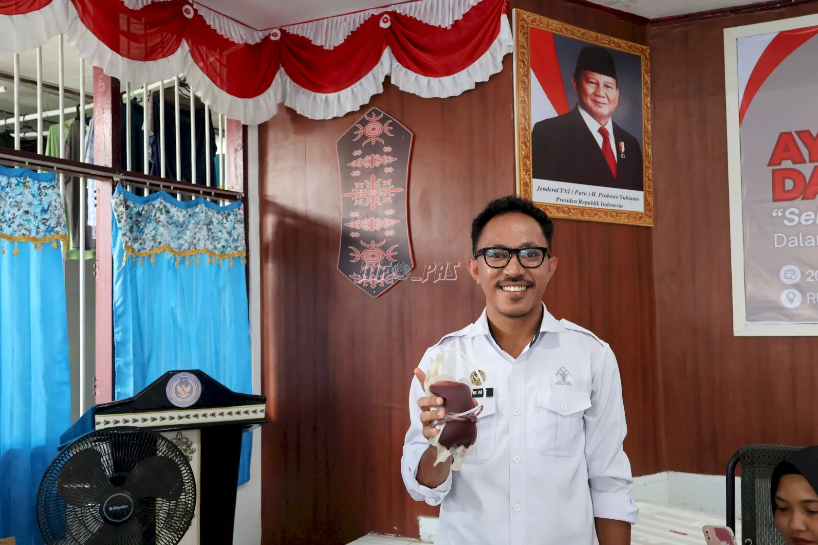 15 petugas LPKA Kelas II Ambon ikut donor darah di Rutan Ambon, bekerja sama dengan PMI Kota Ambon, Rabu (20/8). (Web. Ditjenpas)
