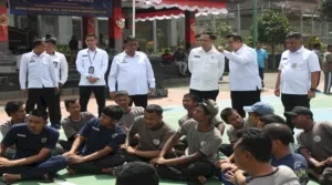 Program ketahanan pangan Warga Binaan Lapas Narkotika Bangli mendapat pujian dari Irjen Kemenimipas, Komjen Pol. Yan Sultra, saat kunjungan Kamis (21/8). (Web. Ditjenpas)