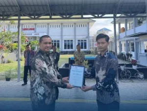 Lapas Luwuk Berikan Penghargaan Pegawai Teladan Periode Juli