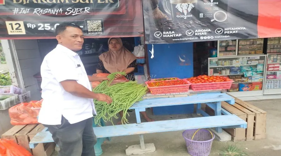 Lapas Piru Distribusikan 35 Ikat Kacang Panjang Ke Pedagang