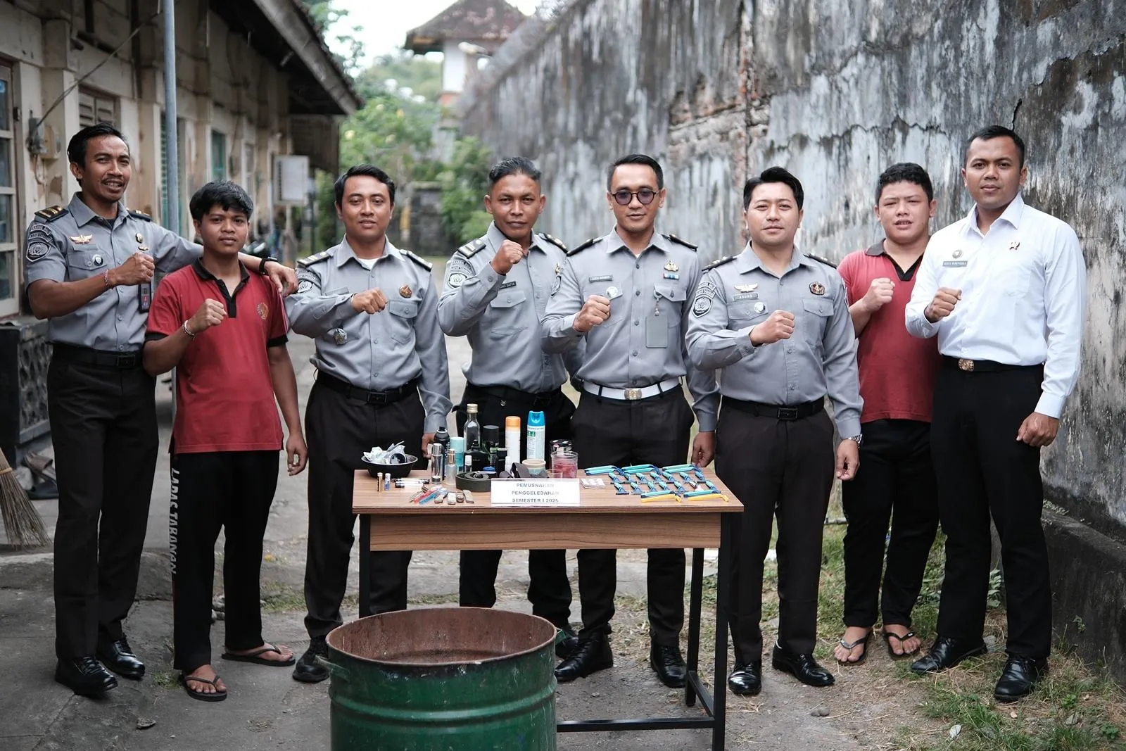 Lapas Tabanan Musnahkan Barang Terlarang Hasil Razia