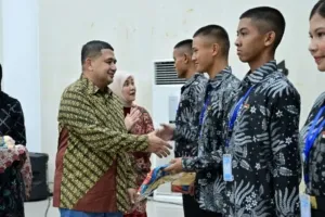 Wali Kota dan Wakil Wali Kota Makassar beri apresiasi kepada Paskibraka 2025 lewat jamuan di Baruga Anging Mammiri usai tugas HUT ke-80 RI. (Dok. Istimewa)
