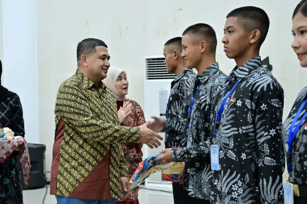 Wali Kota dan Wakil Wali Kota Makassar beri apresiasi kepada Paskibraka 2025 lewat jamuan di Baruga Anging Mammiri usai tugas HUT ke-80 RI. (Dok. Istimewa)