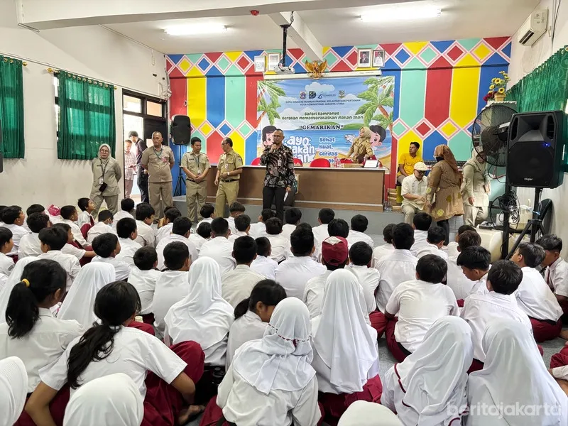 Murid SDN Ancol 01 Diedukasi Gemar Makan Ikan
