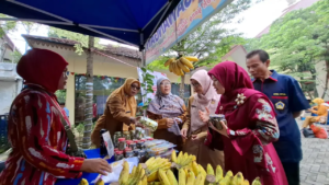 Pasar Tani Hadir di Depok, Ketua TP-PKK Ajak Warga Ramaikan