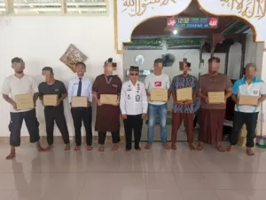 Lapas Tolitoli gelar penyerahan hadiah lomba HUT ke-80 RI di Masjid Darul Hisab, Kamis (21/8). (Web. Ditjenpas)