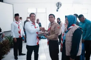 Menteri IMIPAS Beri Bantuan Pramuka Ke Kwaran Cibinong (Dok. Humas Lapas Cibinong)