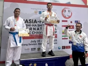 Lapas Kelas III Wahai, Kevin Josse Korintus Revuallo, sukses meraih medali emas pada ajang internasional karate. (Web.Ditjenpas)