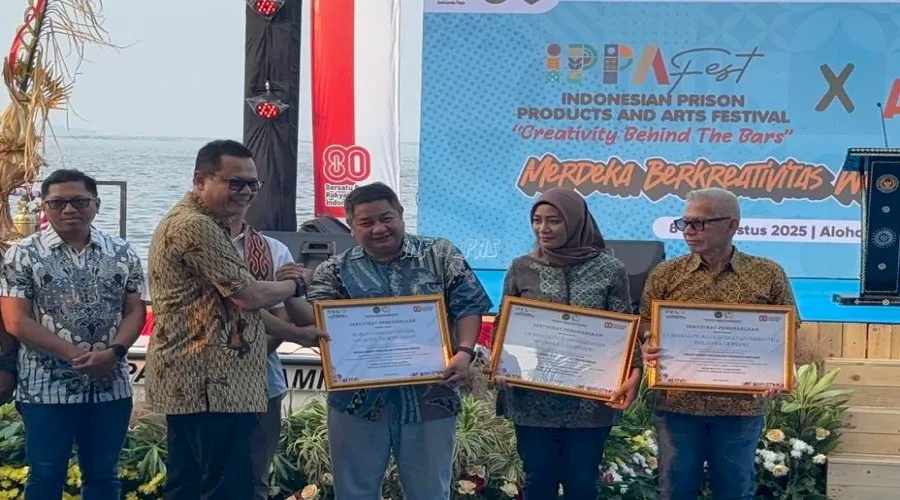 Rutan Kelas IIB Tanjung Redeb raih penghargaan membanggakan pada Indonesian Prison Products and Art Festival (IPPAFest) 2005 yang di gelar tanggal 8-10 Agustus 2025 di Aloha PAsir Putih, PIK 2, Kabupaten Tangerang Banten. (Web.Ditjenpas)