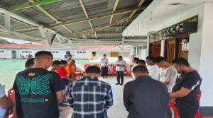 Lapas Kelas IIB Tual yang beragama Kristen mendapat bimbingan rohani terkait penanaman nilai-nilai agama. Bimbingan kerohanian tersebut di laksanakan oleh Kantor Kementerian Agama (Kemenag) Kabupaten Maluku Tenggara, Selasa (12/8). (Web Ditjenpas)