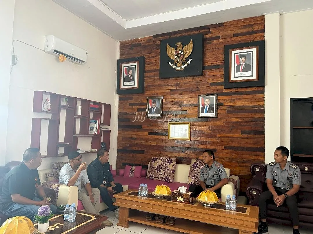 Lapas Kelas IIB Tolitoli menggelar pertemuan dengan sejumlah wartawan yang tergabung dalam Koalisi Wartawan Tolitoli (Kawat), Selasa (5/8) pagi. (Web_Ditjnepas)