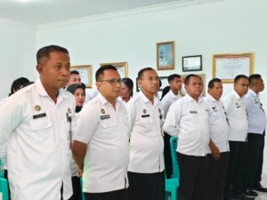 Pegawai Lapas Kupang ikuti apel nasional daring dipimpin Wamenko Otto Hasibuan untuk tingkatkan integritas dan profesionalitas. (Dok: Humas Lapas Kupang)