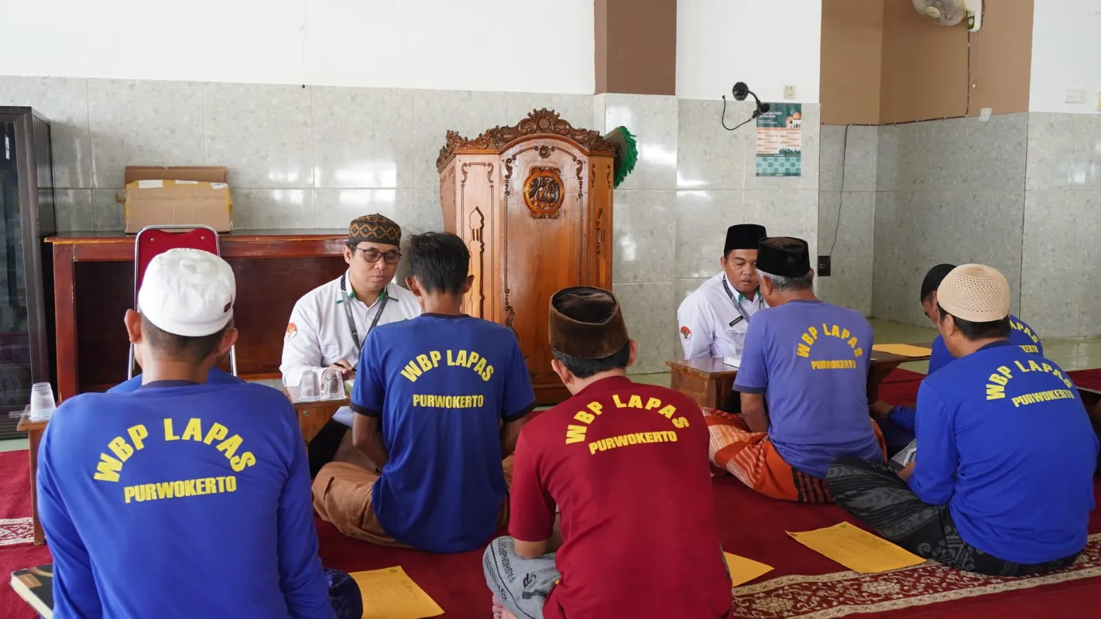 Lapas Purwokerto mengadakan bimbingan Al-Qur'an sebagai bagian dari pembinaan kerohanian bagi 60 Warga Binaan. (Dok: Humas Lapas Purwokerto)