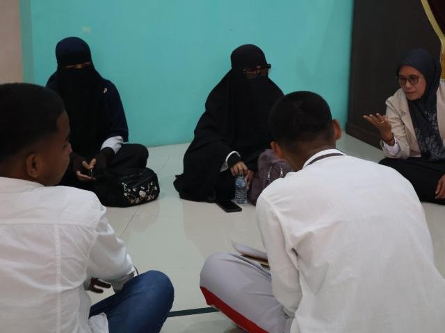 LPKA Kelas II Ambon kembali mendapatkan pembinaan kerohanian dalam rangka meningkatkan keimanan dan ketaqwaan bekerja sama dengan Kemenag Kota Ambon, Senin (8/9). (Dok: Humas LPKA Ambon)