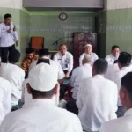 Ratusan warga binaan Lapas Kelas IIB Jombang menggelar shalat gaib dan doa bersama, Senin (1/9/2025). (Dok: Kusuma)