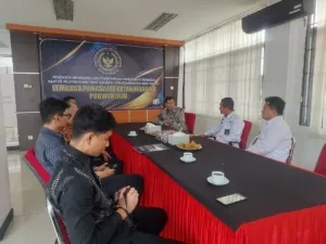 Kepala Divisi Pelayanan Hukum Kanwil Kementerian Hukum Jawa Tengah Kunjungi Sekretariat MPD Notaris di Lapas Purwokerto