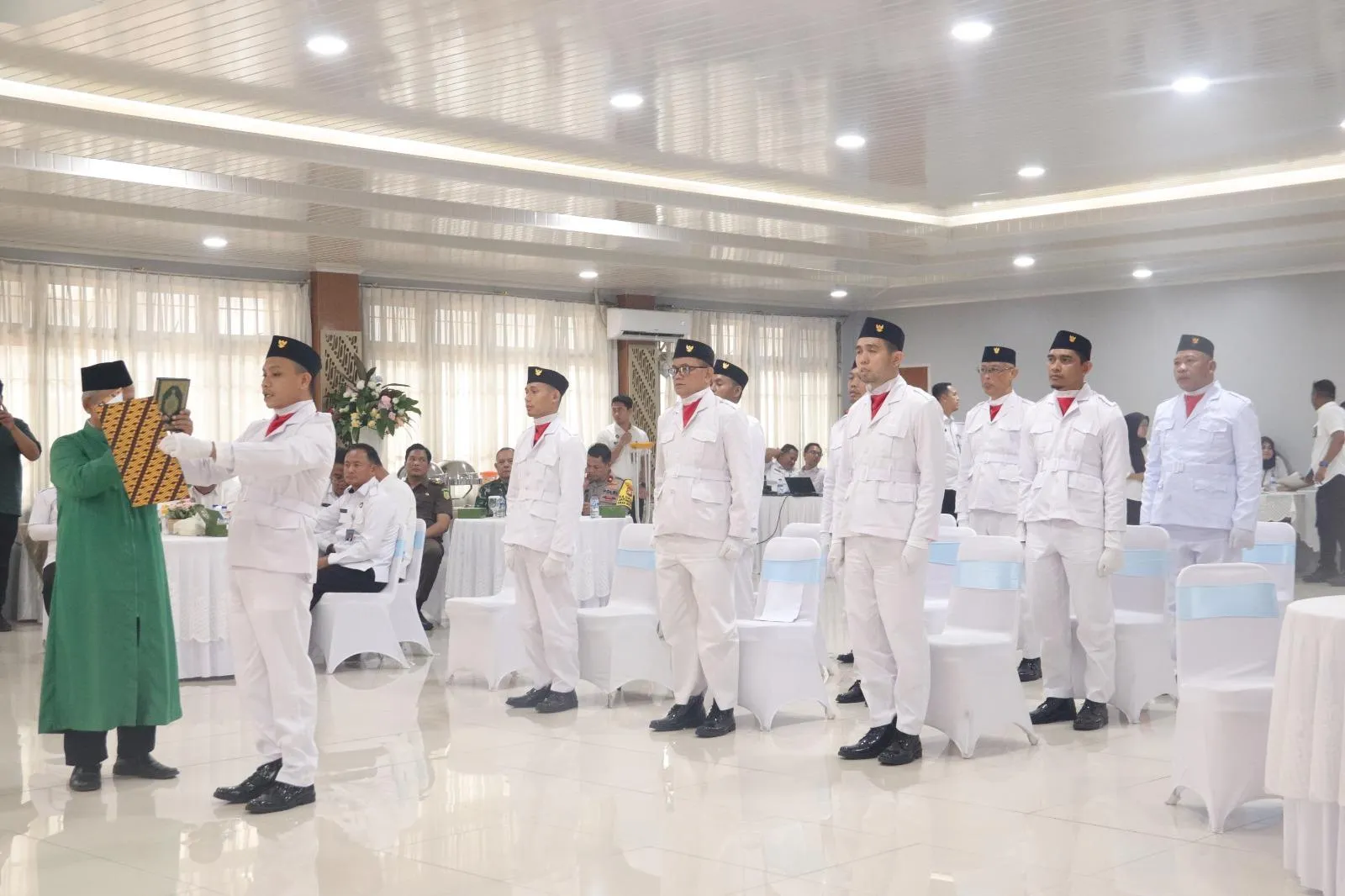 Ikrar setia 10 napi terorisme di Lapas Cipinang jadi langkah pembinaan dan penguatan komitmen terhadap NKRI dan Pancasila. (Dok: Humas Lapas Cipinang)