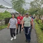 Lapas Kelas III Saparua gelar jalan pagi bersama untuk tingkatkan kebersamaan dan kesehatan pegawai, Jumat (26/09). (Dok: Humas Lapas Saparua)