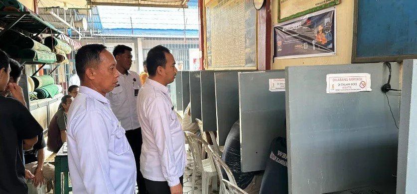 Karutan Kandangan Monitoring Penggunaan Wartelsuspas