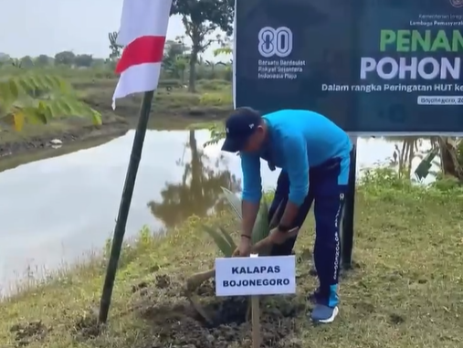 Lapas Bojonegoro Tanam Ratusan Bibit Kelapa
