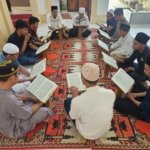 Lapas Kelas IIB Kuala Tungkal mengikuti pembelajaran tajwid Al-Qur’an yang digelar di Masjid At-Taubah, Senin (8/9). (Dok: Web Ditjenpas)