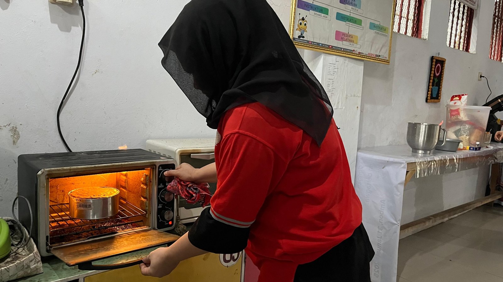 Lapas Perempuan Ambon Cetak Pengusaha Bakery lewat UMKM
