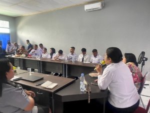 Kanwil Ditjenpas Maluku dampingi Itjen beri penguatan manajemen risiko UPT Pemasyarakatan Ambon untuk pastikan transparansi dan akuntabilitas, Rabu (10/9). (Dok: Web Ditjenpas)