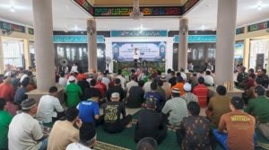 Lapas Narkotika Kelas IIB Muara Sabak peringati Maulid Nabi 1447 H dengan khidmat, hadirkan Ustaz H. Heli Januardi dari Ponpes Darut Ikhlas. (Dok: Web Ditjenpas)