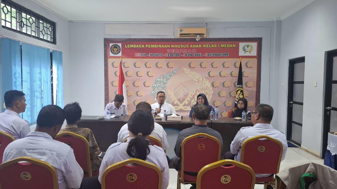 LPKA Kelas I Medan dan PKBM gelar diskusi intensif susun kurikulum pendidikan khusus bagi Anak yang Berhadapan dengan Hukum (ABH). (Dok: Humas LPKA Medan)