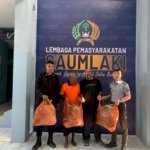 Lapas Kelas III Saumlaki panen sawi hasil pembinaan kemandirian, untuk kebutuhan dapur dan dijual ke masyarakat dengan harga terjangkau. (Dok: Web Ditjenpas)