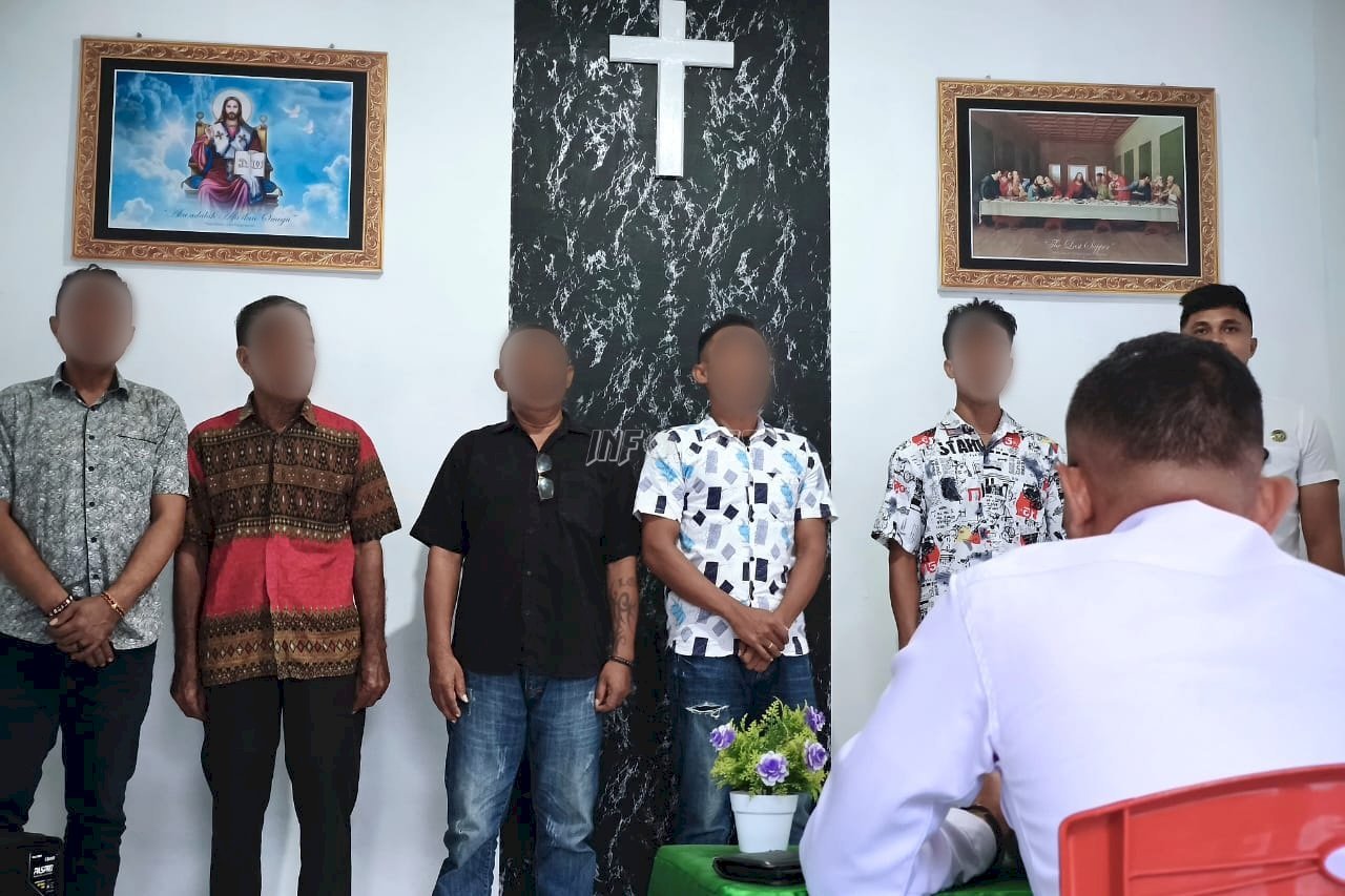 Penutupan Pekan Spiritual di Lapas Kelas III Wahai berlangsung khidmat dengan lomba hafalan ayat Al-Qur’an dan sambung lirik lagu rohani di Beranda Mesra dan Gereja Ebenhaezer. (Dok: Humas Lapas Wahai)