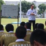 Lapas Kelas IIA Cibinong menggelar latihan rutin kepramukaan yang di gelar secara terjadwal di lapangan dalam Lapas, Rabu (3/9). (Dok: Humas Lapas Cibinong)