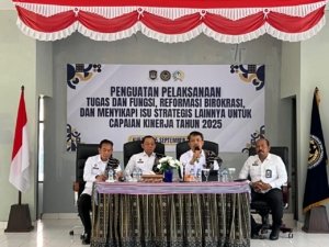 Seluruh jajaran Lapas Kupang ikuti penguatan tugas, reformasi birokrasi, dan isu strategis yang dipimpin Staf Ahli Menteri sebagai bagian dari agenda nasional penguatan kinerja ASN. (Dok: Humas Lapas Kupang)
