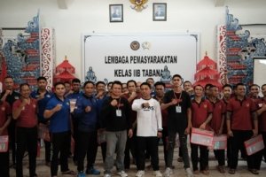 Lapas Kelas IIB Tabanan gelar pelatihan laundry bagi WBP sebagai upaya membekali keterampilan untuk hidup mandiri setelah bebas. (Dok: Humas Lapas Tabanan)