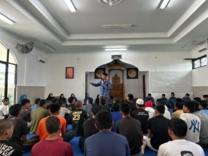 LPKA Medan gelar Maulid Nabi bersama POKJALUH Kemenag, isi kegiatan dengan tausiyah dan shalawat yang bangun semangat religius anak binaan. (Dok: Humas LPKA Medan)