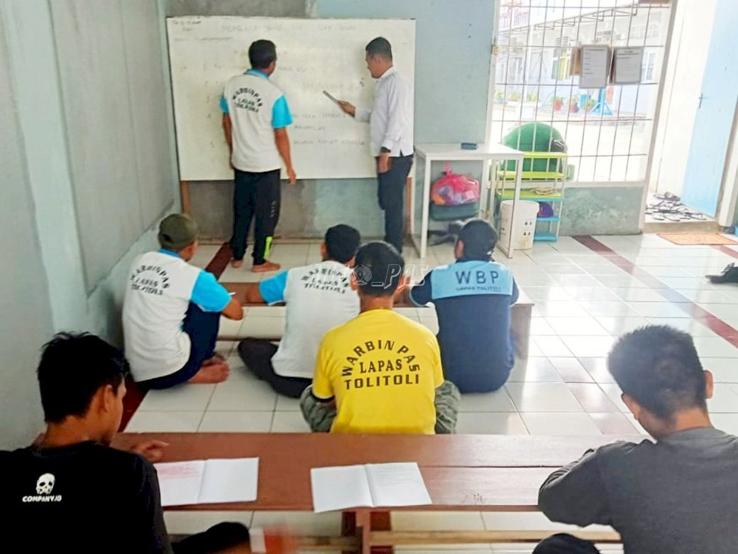 Lapas Kelas IIB Tolitoli kembali melaksanakan program pemberantasan buta huruf bagi Warga Binaan, Rabu (10/9). (Dok: Web Ditjenpas)
