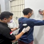 Satops Patnal Kanwil Ditjenpas Jateng gelar razia blok hunian di Rutan Kelas I Semarang, dipimpin Kabid Pengamanan Dedy Cahyadi, Rabu (3/9). (Dok: Web Ditjenpas)